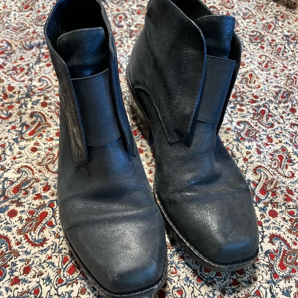 Eileen Fisher sturdy boots